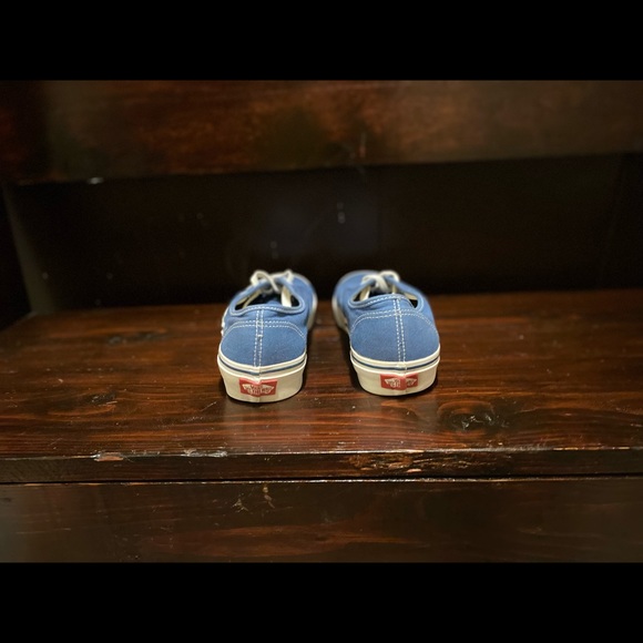 Vans - Picture 2 of 3